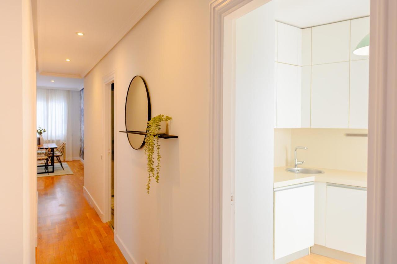 For You Rentals Coqueto Y Bonito Apartamento Temporal De Dos Dormitorios En El Retiro Axii66 Madrid Exterior foto